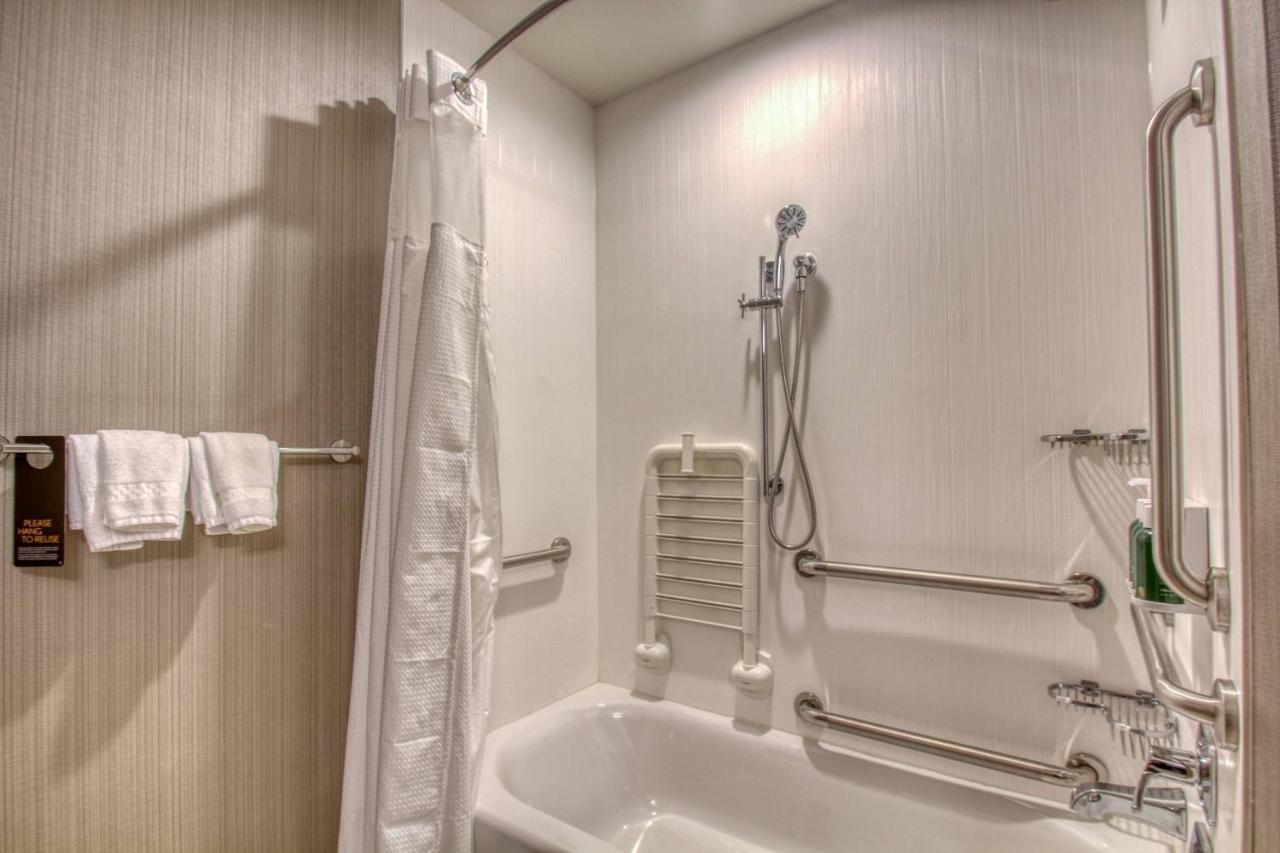 Hotel Courtyard By Marriott Fargo Exterior foto